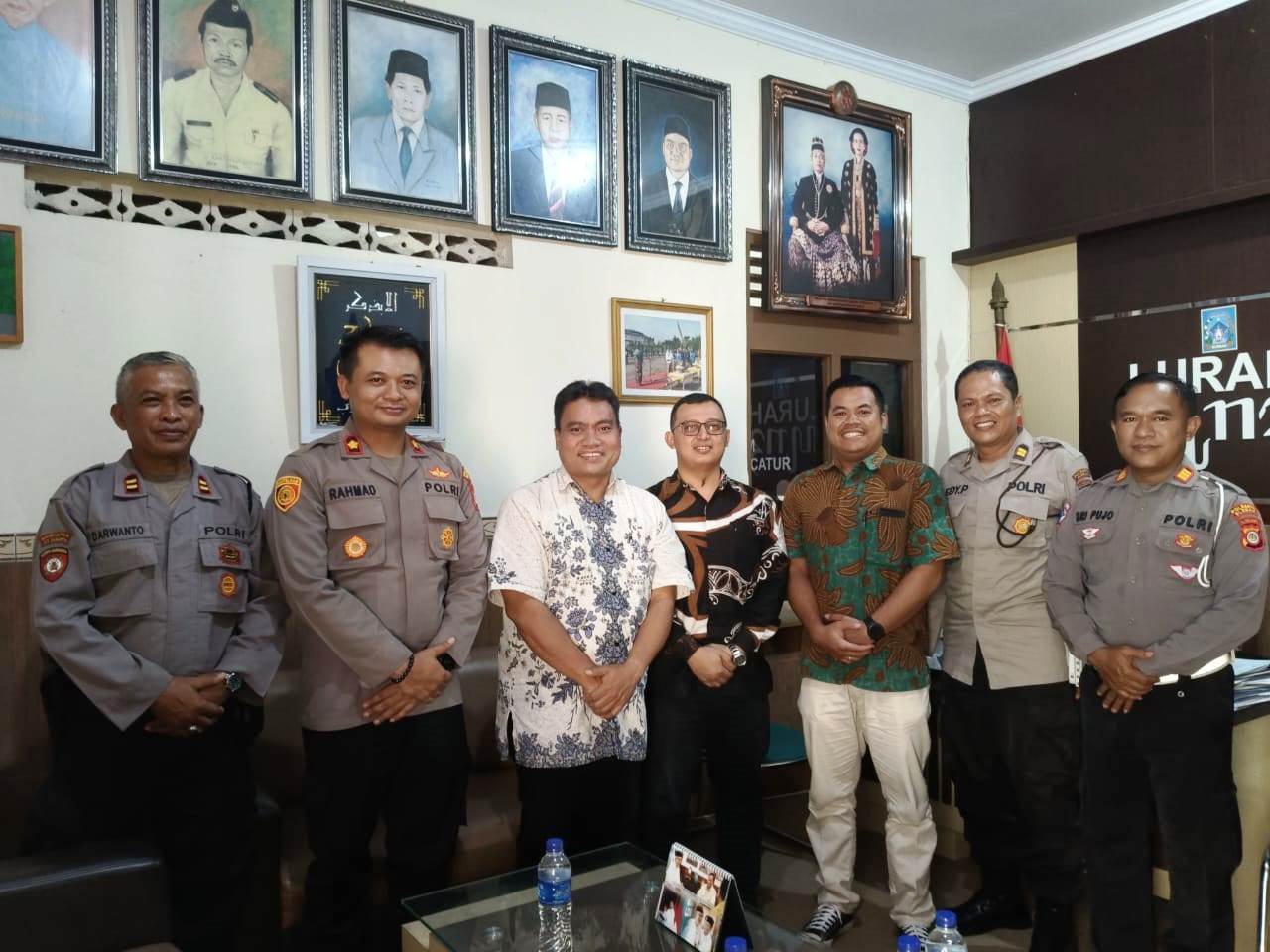 Kapolsek Depok Timur Jalin Silaturahmi dan Halal Bihalal dengan Pemerintah Kalurahan Condongcatur