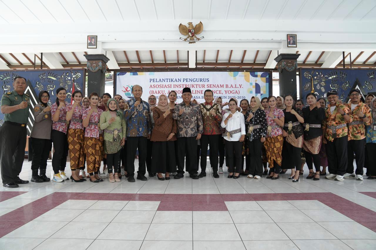 Bupati Sleman Lantik Pengurus BALY, Dorong Peran Instruktur Senam Edukasi Hidup Sehat