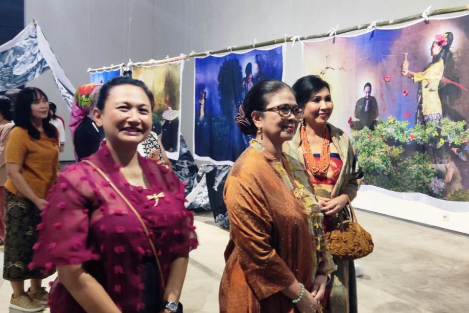 Samskara: Tafsir Fotografi Sonia Prabowo atas Mitologi, Perempuan, dan Kesadaran Diri