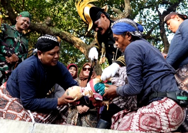 Saparan Bekakak Ambarketawang Perkuat Kerukunan dan Lestarikan Budaya Sleman