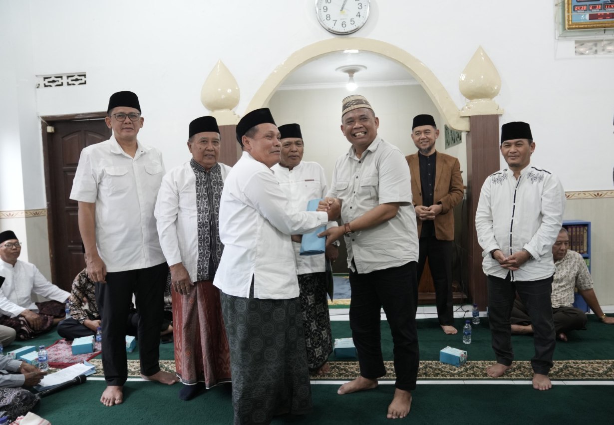 Safari Jumat di Ngaglik, Bupati Sleman Salurkan Bantuan Rp26 Juta dan Layanan Adminduk