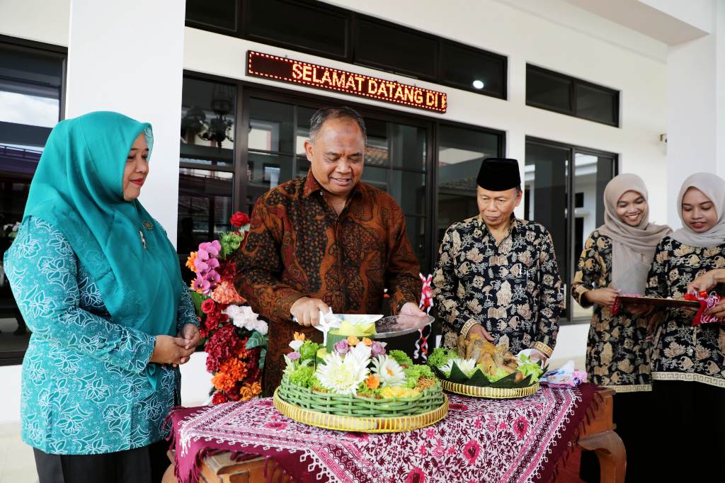 Bupati Sleman Resmikan Kantor Baru Kalurahan Banyuraden, Siap Tingkatkan Pelayanan Publik