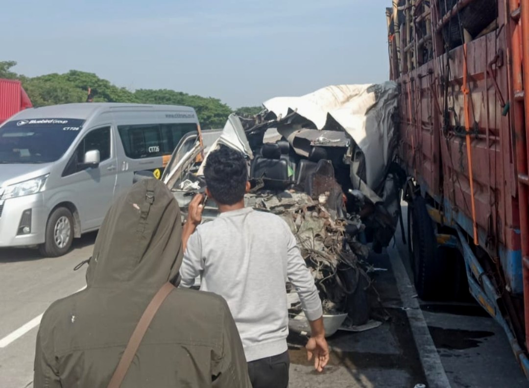 Kecelakaan Rombongan Suporter Menuju Surabaya, Empat Orang Dilaporkan Meninggal