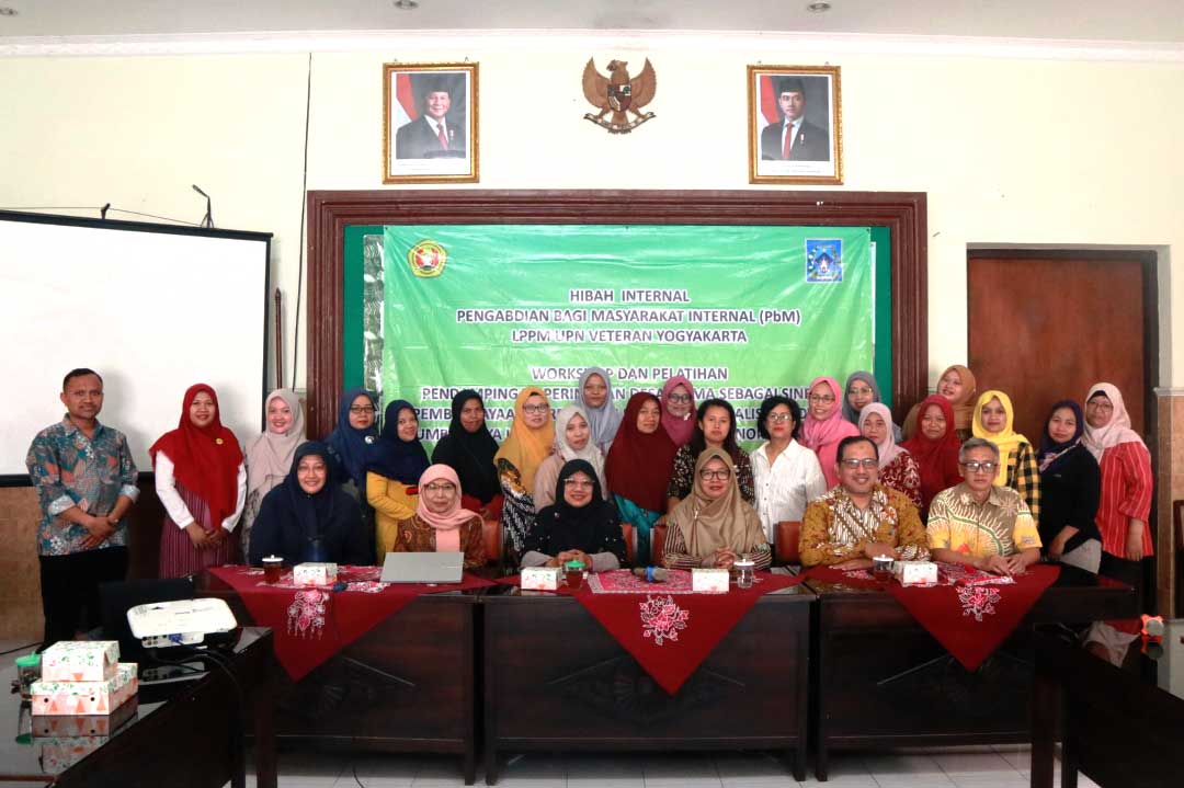 UPN Veteran Yogyakarta Bantu Perempuan Sendangarum Jadi Penggerak Ekonomi
