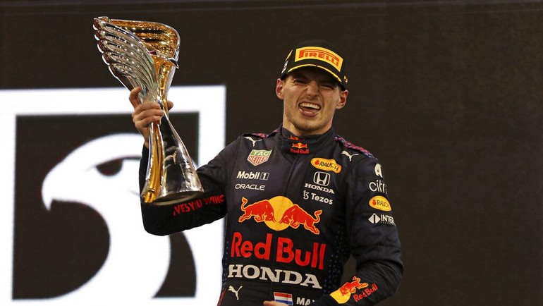 
Usai Juara Dunia, Max Verstappen Tetap Setia dengan Red Bull
