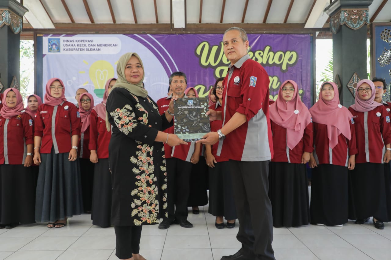 Bupati Kustini Kukuhkan Pengurus Forkom UMKM Kabupaten Sleman 