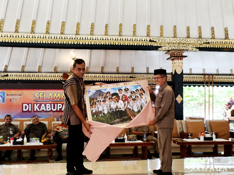 Bupati Sleman Lepas Sekda Susmiarto dan Dua Pejabat Senior Jelang Purna Tugas