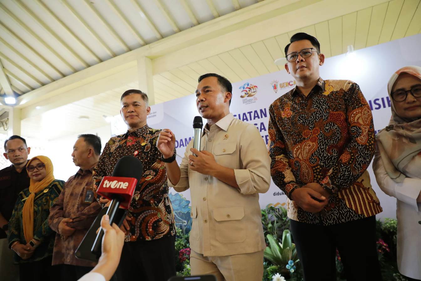 Menteri Wihaji ke Sleman: Jangan Banyak Seminar, Fokus Dampingi Keluarga Cegah Stunting