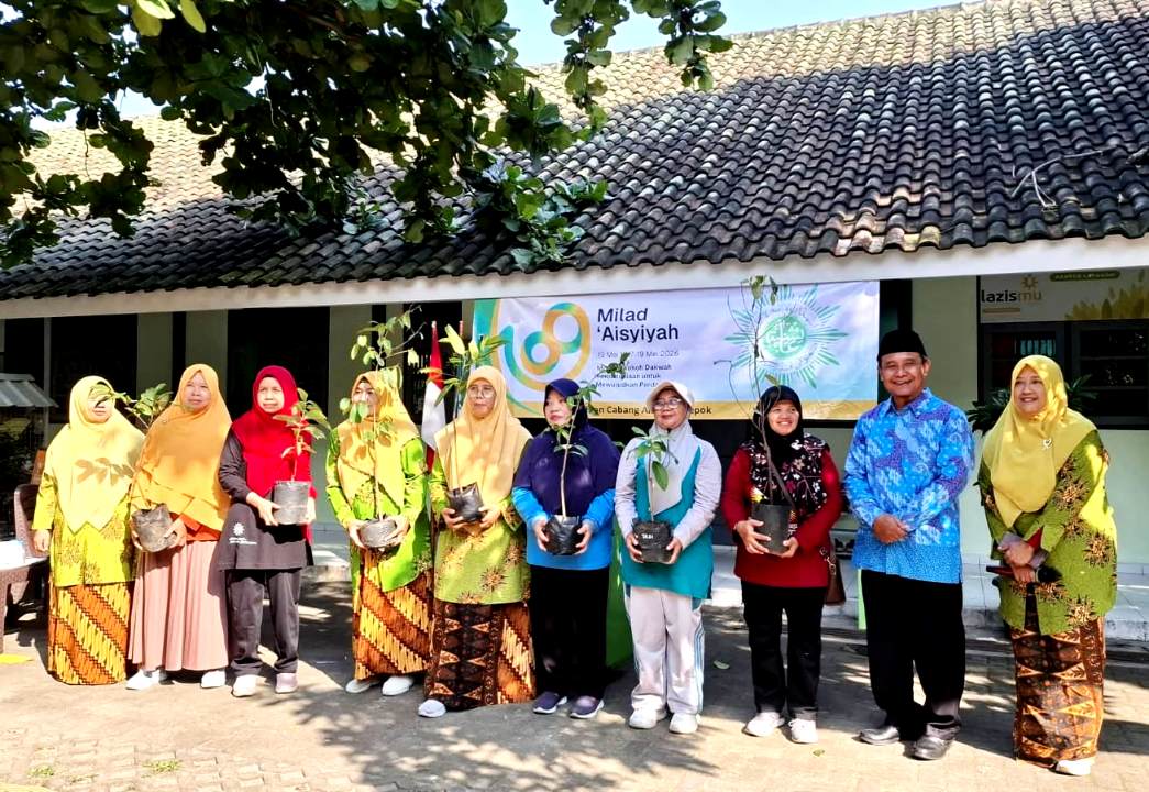 Milad ke-109 'Aisyiyah, PCA Depok Sleman Padukan Senam, Cek Kesehatan dan Penghijauan